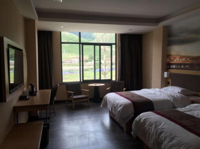 Thank Inn Chain Hotel Ganzi Kangding City Xinduqiao